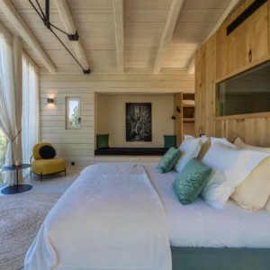 Grande chambre dans la cabane Centauri à porto vecchio