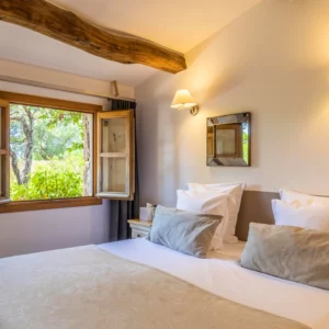 Grand lit king size du caseddu Tauri