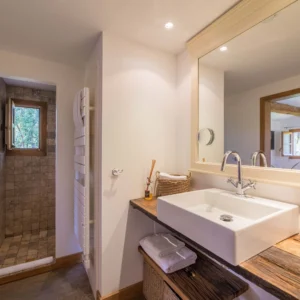 Grande salle de bain
