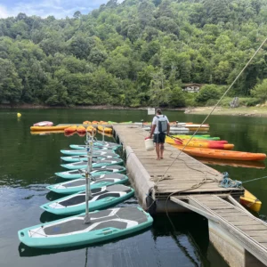 Pédalo électrique en location au lac de tolla.