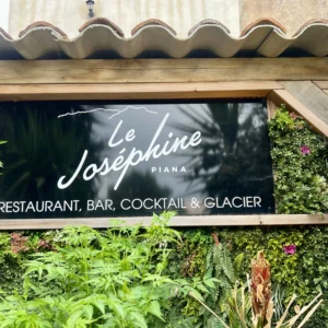 entrée du restaurant le joséphine à piana